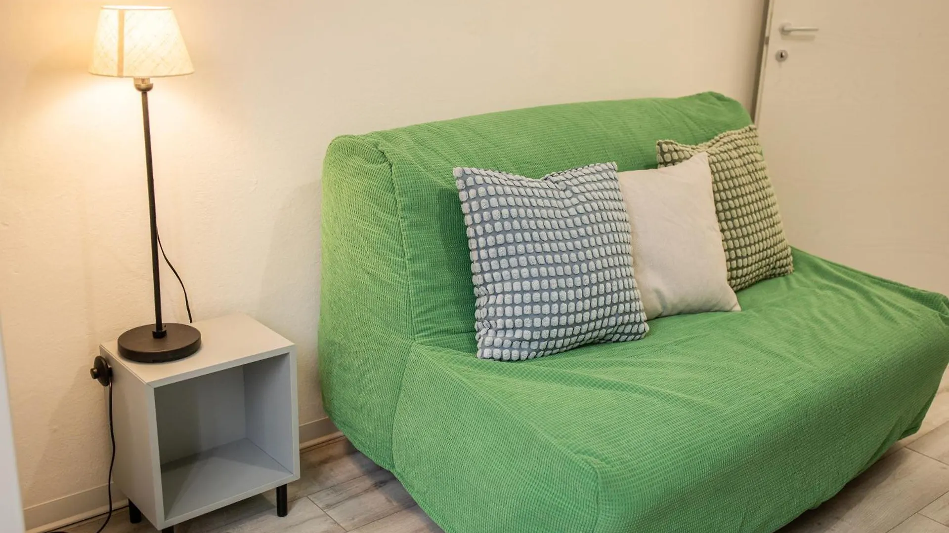 Fee4Me Bright & Comfort In Mediolan Apartament