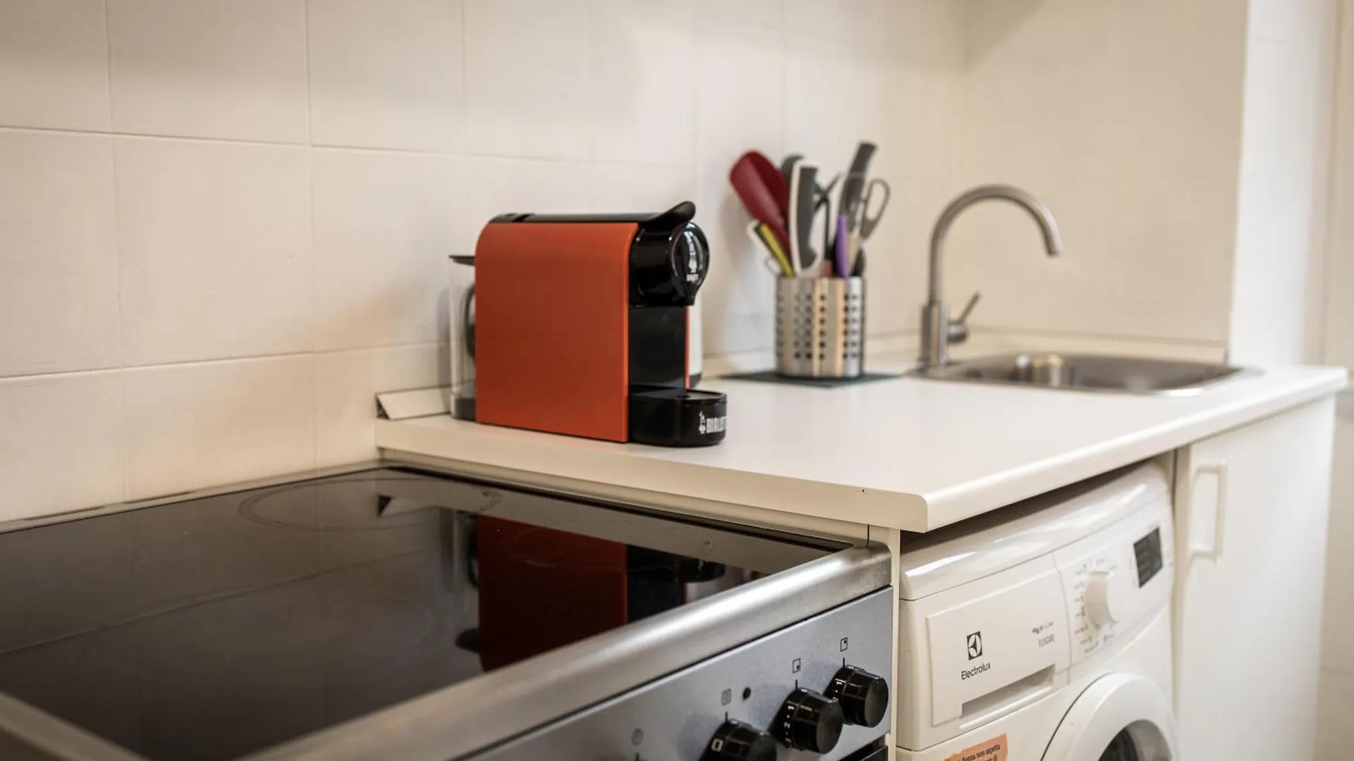 Fee4Me Bright & Comfort In Milan Appartement